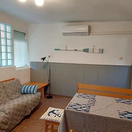Apartamento Kikötő Badacsonytördemic