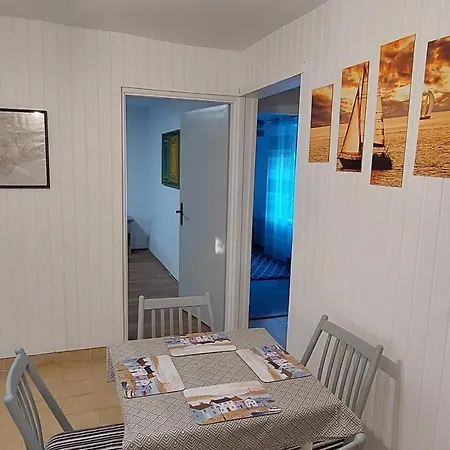 Διαμέρισμα Kikoeto Vendeghaz *